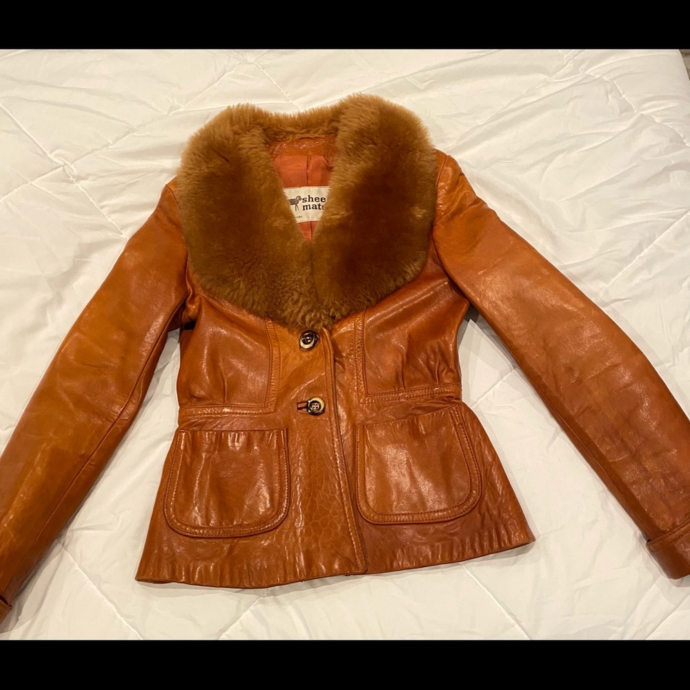 Fabulous Vintage Sheepskin Leather Jacket with fur collar